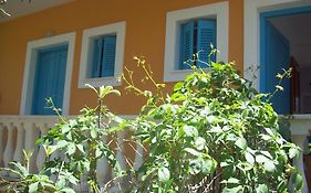 Villa Vania Gardenos